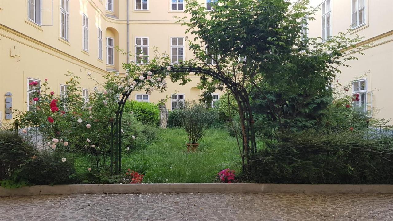 Center Gold Apartment Budapest Exterior foto